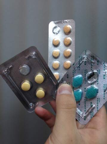 ED治療薬ジェネリックお買い得3点セットの「給料減った」の投稿写真